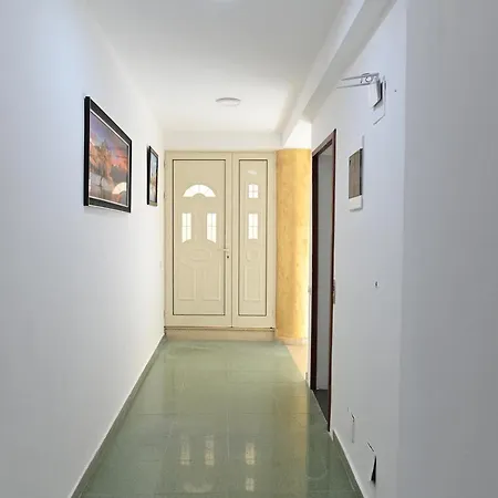 Oxinn Kryemëdhej