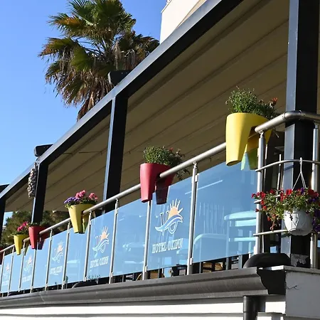 Oxinn Hotel Kryemedhej