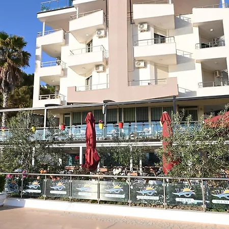 Hotel Oxinn Kryemedhej